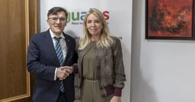 Alberto Durán y Ana Sesé, tras la firma del convenio