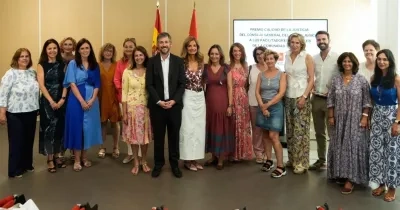 García Martín y resto de personalidades durante el acto