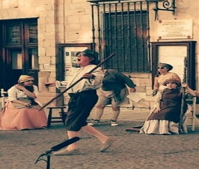 Momento de una actuación del grupo de teatro Samaruc Teatre (Fuente: Samaruc Teatre)