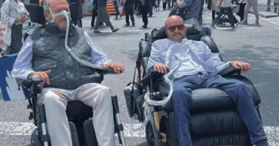 Sabaté, con un compañero en Barcelona el día de San Jordi