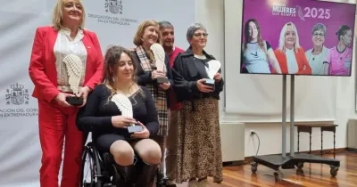 Loida Zabala, en un acto premiada en marzo junto a otras mujeres