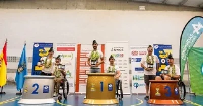 Imagen del podium de la clase B (Fuente: Fedema), con sus ganadores