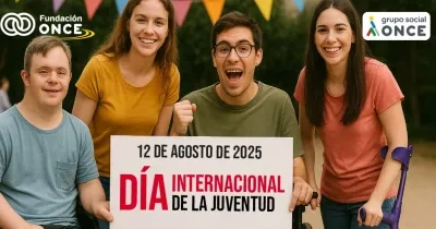 Cuatro jóvenes con discapacidad