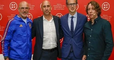 El presidente de la RFEF y el seleccionador nacional, con Fernando Riaño y Jesús Suárez (Fuente: RFEF)