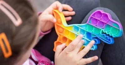 Cartel de la campaña 'Llamémoslo por su Nombre', de la Confederación Autismo España