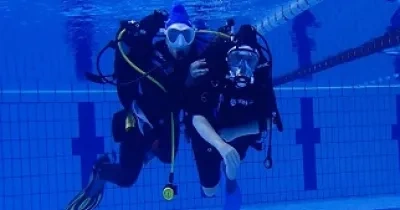 Una sesión de rehabilitación en la piscina de la UPNA (Fuente: Web de la UPNA)