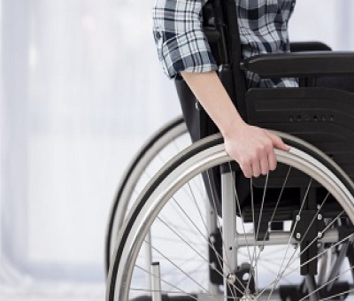 Una persona en silla de ruedas (Fuente: Servimedia)