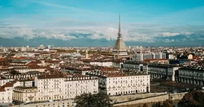 Ciudad de Turin vista desde un helicóptero
