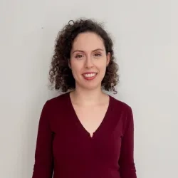 Paula Cid posando a cámara