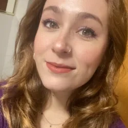 Laura Sánchez Carranza haciéndose un selfie.