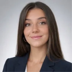 Foto de perfil de Paula con una americana puesta