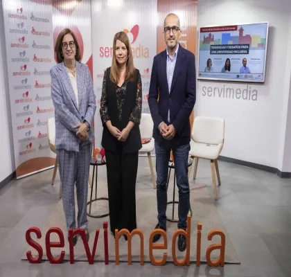 Participantes en el diálogo sobre tendencias para una universidad inclusiva en Servimedia