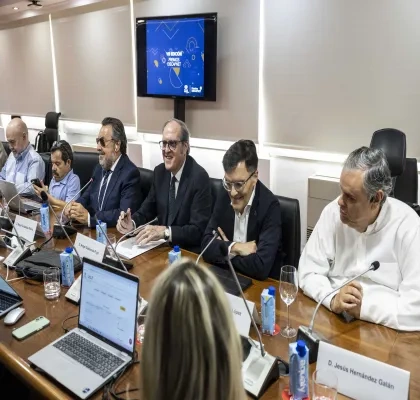 Personas del comite de fundacion once