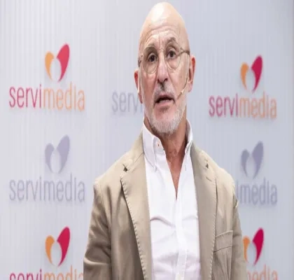 Luis De La Fuente durante su comparecencia en Servimedia