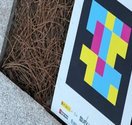 Un código Navilens dentro del campus de la UFV