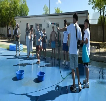 Propuesta refrescante con agua para los participantes
