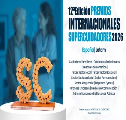 Cartel promocional de la 12.ª Edición de los Premios Internacionales SUPERCUIDADORES 2026. A la izquierda aparece una escultura con las letras “SC” elaborada con pequeños cilindros de corcho sobre una base con la inscripción “Premios Supercuidadores”. A la derecha, sobre fondo claro, se lee el título del evento y las categorías participantes: cuidadores familiares y profesionales, creadores de contenido, tercer sector, sectores sociosanitario, farmacéutico, asegurador, empresas pymes, grandes empresas, medi