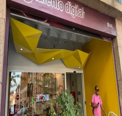 Entrada del HUB de Por Talento Digital, sede de este evento