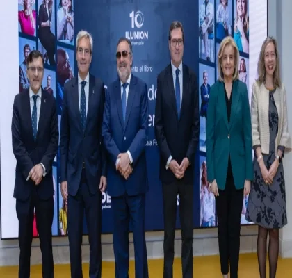 Máximos representantes de ILUNION y del Grupo Social ONCE durante la presentación del libro