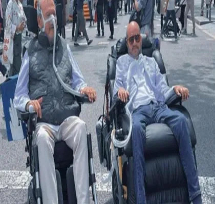 Sabaté, con un compañero en Barcelona el día de San Jordi