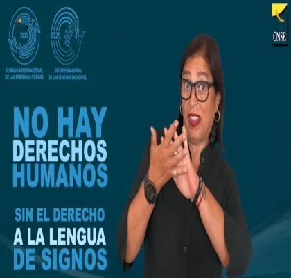 Imagen de una mujer con gafas y camisa negra haciendo un gesto con las manos, sobre un fondo azul con logotipos de la Semana de Personas Sordas 2025 y CNSE. Texto: "NO HAY DERECHOS HUMANOS SIN EL DERECHO A LA LENGUA DE SIGNOS".