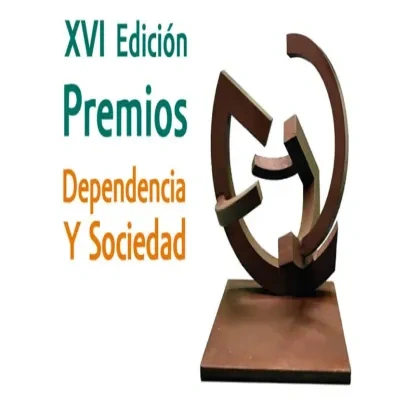 título de los premios y representación gráfica del trofeo