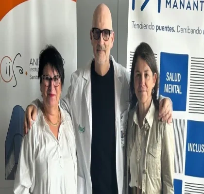 Ana López Trenco, Ángel Lanas y Elena Biurrun Sainz de Rozas, durante la presentación
