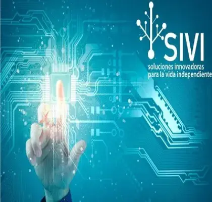 Banner con una persona utilizando un ordenador de pantalla de cristal y un entramado de circuitos informáticos de fondo y las iniciales de SIVI (Soluciones Innovadoras para la Vida Independiente) - (Fuente: Cluster SIVI)