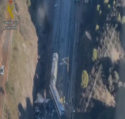 Accidente ferroviario de Adamuz visto desde un helicóptero de rescate