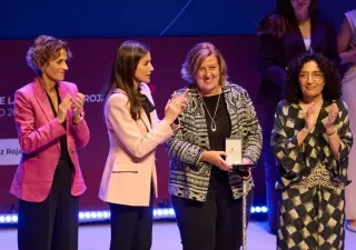 Carmen Laucirica recoge la Medalla de Oro de Cruz Roja a Plena inclusión