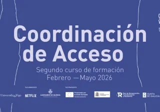 cartel del curso con letras blancas sobre fondo azul en el que también están los logos de las entidades colaborativas