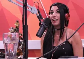 La Dra Karina Vimonte (Argentina) y autora del artículo Modelo Convivencia de la Discapacidad desde los Medios de Comunicación", en un programa de radio (Fuente: FUNDACION CODIS)