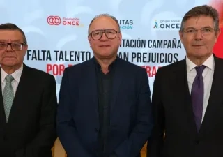 Los tres representantes de las entidades durante el evento