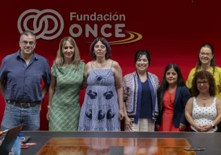 Acto de firma del acuerdo en la sede de Fundación ONCE con representantes de varias entidades