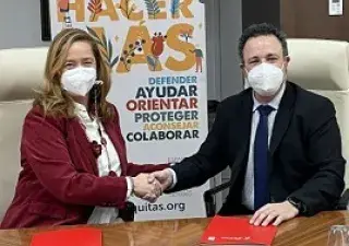 Almudena Castro-Girona (Fundación Aequitas) y Jesús García Lorente (Confederación Autismo España), tras la firma del acuerdo