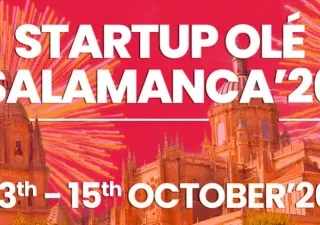 Cartel promocional de Startup Olé Salamanca 2026. La imagen muestra la Catedral de Salamanca con un fondo en tonos rojos y anaranjados, acompañado de fuegos artificiales. En la parte superior aparece el texto “STARTUP OLÉ SALAMANCA ’26” y, en la parte inferior, las fechas “13th – 15th OCTOBER ’26”. La composición destaca el carácter innovador e internacional del evento.