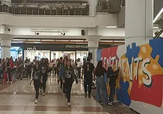 Actividades sobre murales urbanos en Nuevo Centro para concienciar sobre el alzhéimer (Fuente: AFAV)