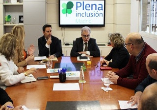 Reunión de Plena Inclusión Madrid con representantes parlamentarios de la Asamblea de Madrid (FUENTE: Plena Inclusión Madrid)