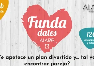 Cartel del evento con un fondo gris. la fecha arriba a la izquierda sobre fondo amarillo, el logo de la fundación arriba a la derecha, debajo el precio y en el centro un corazon con el nombre del evento seguido de una frase motivacional