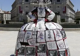 La Menina que diseñó el cantante Alejandro Sanz para la exposición urbana del 2018 “Meninas Madrid Gallery” del artista Antonio Azzato, que se ha donado para la ocasión (Fuente: TransPerfect)