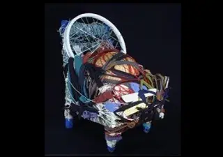 Foto de Judith Scott 'Sin título' 2004, una de las obras de la VIII Bienal de Arte Contemporáneo de Fundación ONCE