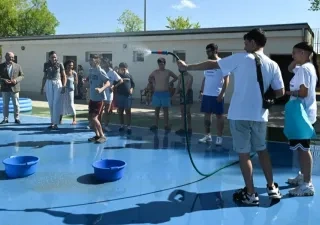 Propuesta refrescante con agua para los participantes