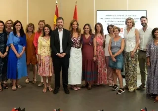 García Martín y resto de personalidades durante el acto