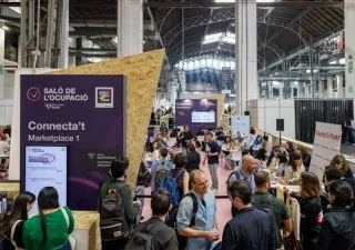 Visitantes en la feria Saló de l’Ocupació 2024