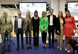 Momento de la inauguración del HUB de innovación social de Fundación Randstad, con todos los asistentes al acto (Fuente: Fundación Randstad)