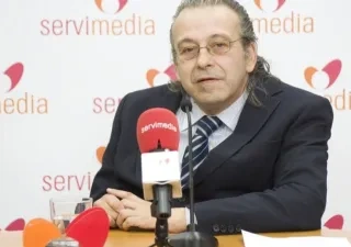 Juan Carlos Ramiro en Servimedia mientras da una entrevista