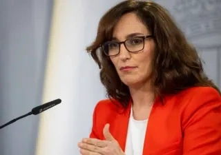 La ministra de Sanidad, Mónica García