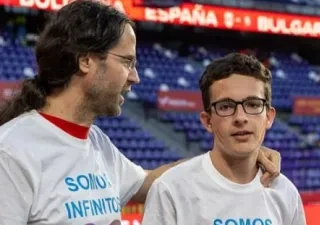 Dos de las personas voluntarias