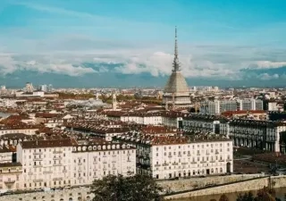 Ciudad de Turin vista desde un helicóptero