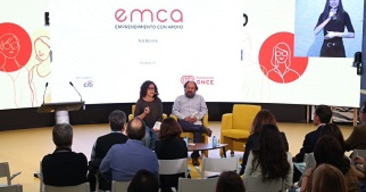 Técnicos de empleo conocen EmcA, una método de emprendimiento
